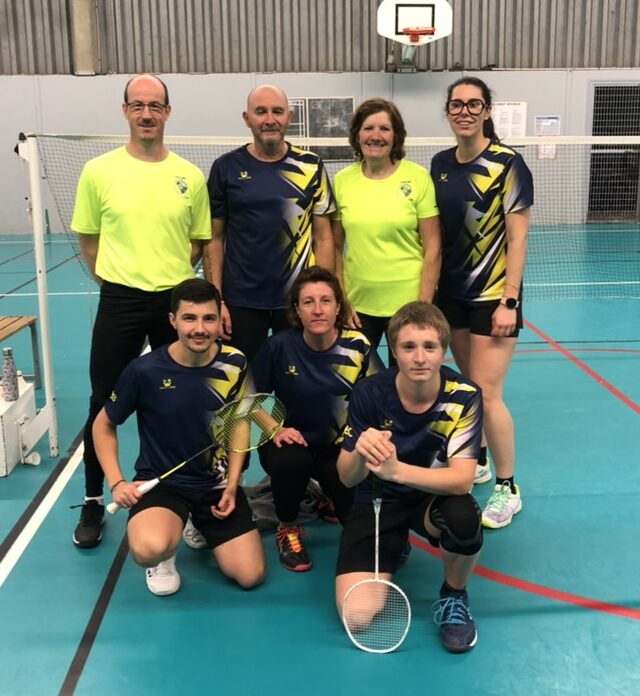 Equipe 2 badminton Lescure